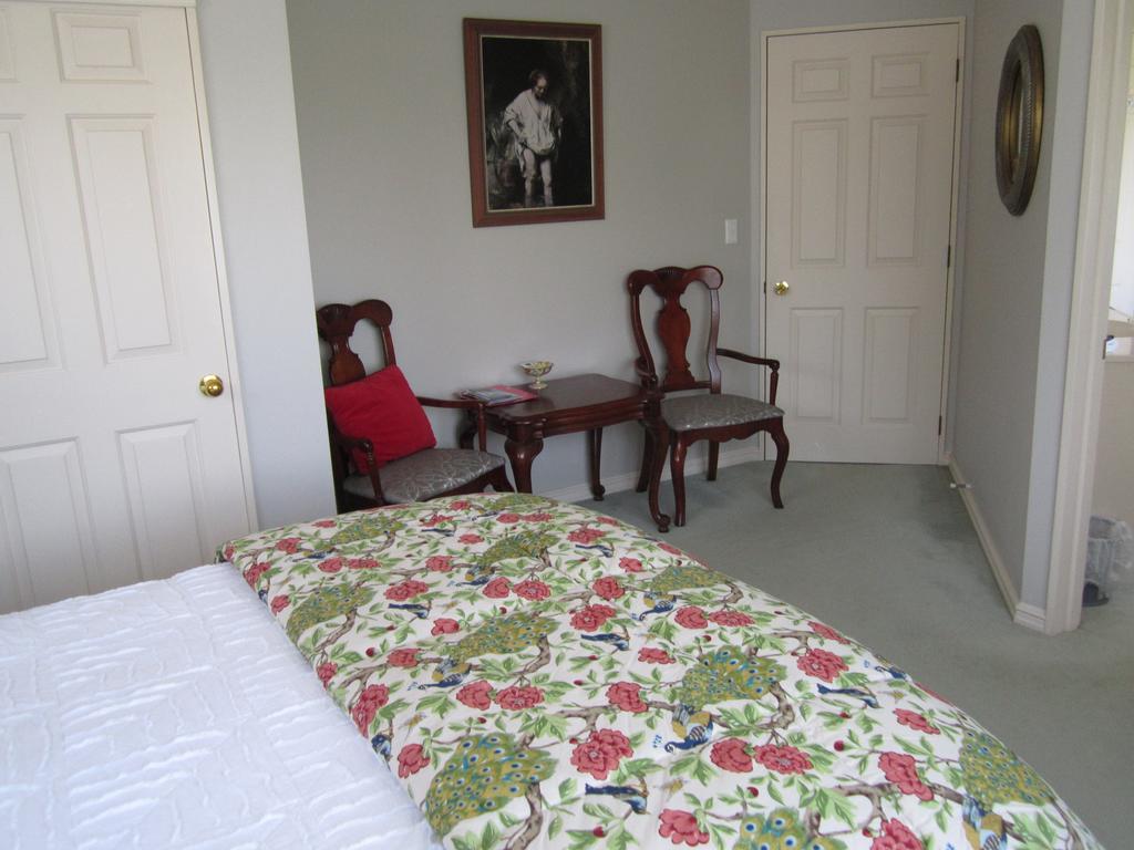 Be My Guest Bed & Breakfast New Plymouth Ruang foto