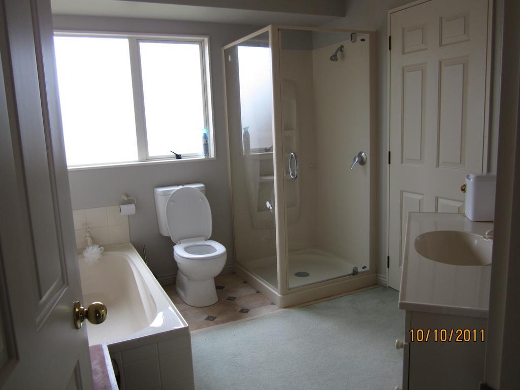 Be My Guest Bed & Breakfast New Plymouth Ruang foto
