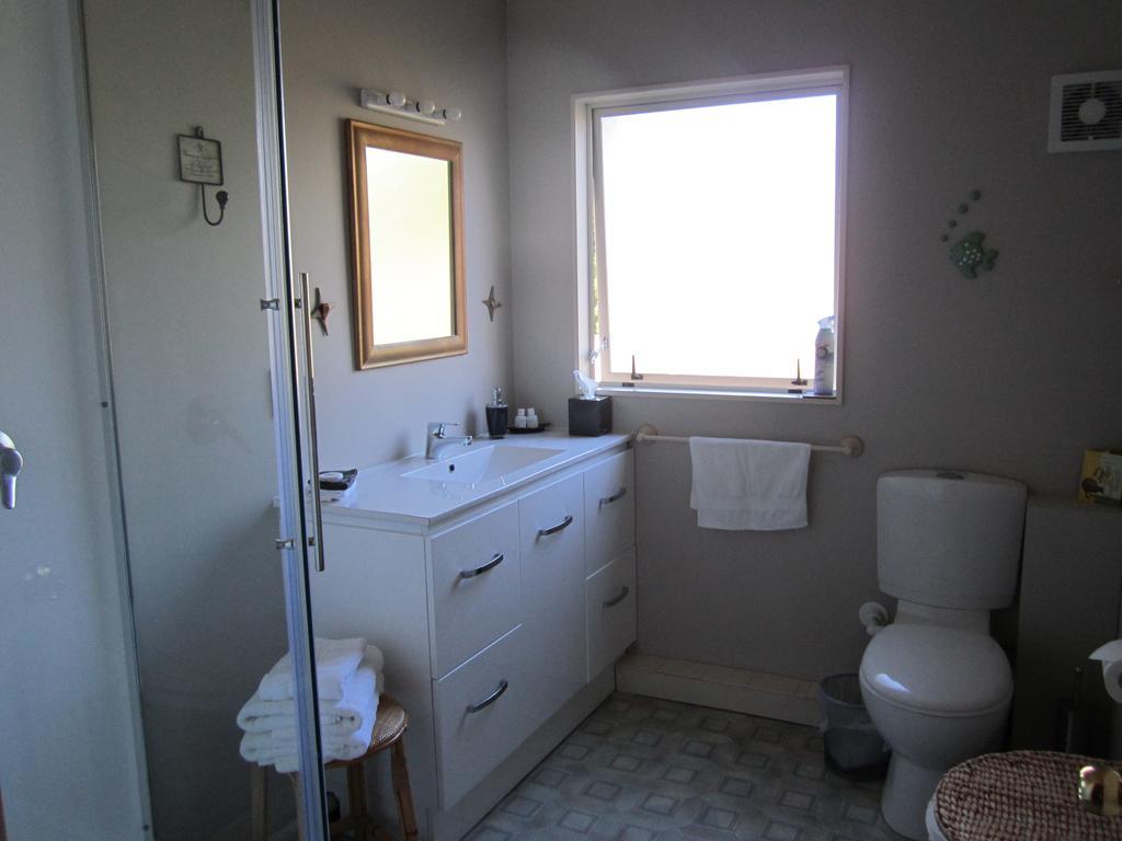Be My Guest Bed & Breakfast New Plymouth Ruang foto